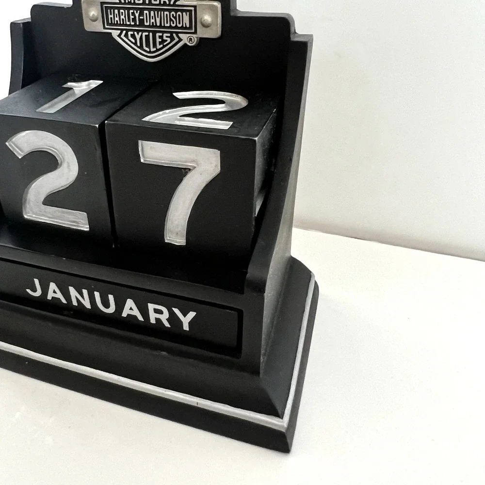 Harley-Davidson Perpetual Calendar Hallmark Desk Office Heavy Vintage Biker